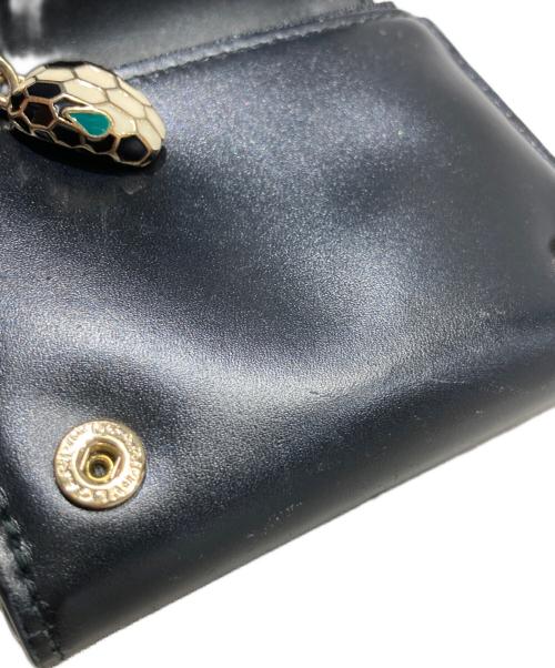 BVLGARI（ブルガリ）BVLGARI (ブルガリ) セルペンティ フォーエバー 3つ折り財布 ブラックの古着・服飾アイテム