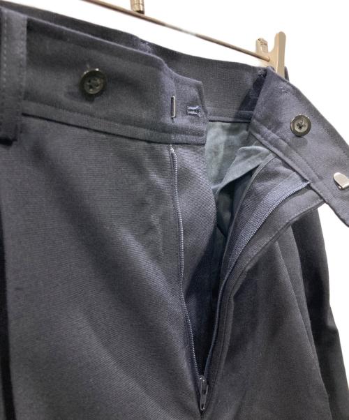THE TOKYO（ザトーキョー）THE TOKYO (ザトーキョー) Calm Skin Easy Avril Baggy Trousers ネイビー サイズ:44の古着・服飾アイテム