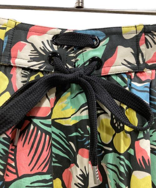 RED VALENTINO（レッドヴァレンティノ）RED VALENTINO (レッドヴァレンティノ) 花柄スカート マルチカラー サイズ:38の古着・服飾アイテム