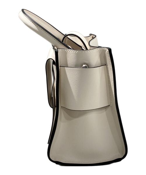 FRAY ID（フレイ アイディー）FRAY ID (フレイ アイディー) リボンミドルバッグ ホワイトの古着・服飾アイテム