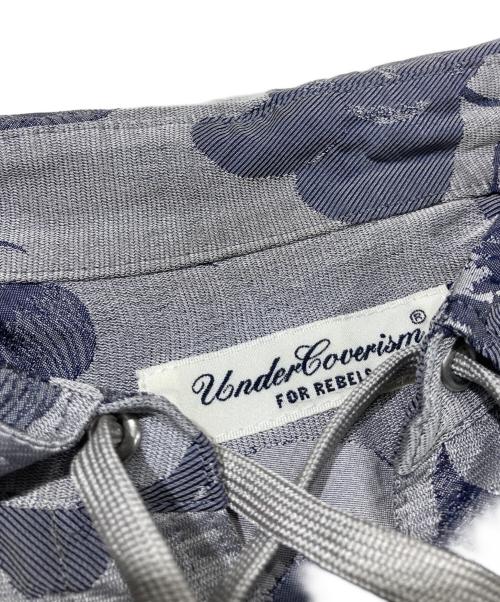 UNDERCOVERISM（アンダーカバーイズム）UNDERCOVERISM (アンダーカバーイズム) シルクシャツ グレー サイズ:XLの古着・服飾アイテム