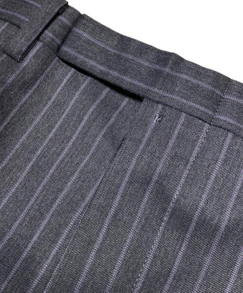 BURBERRY BLACK LABEL（バーバリーブラックレーベル）BURBERRY BLACK LABEL (バーバリーブラックレーベル) 3Pスーツ グレー サイズ:Lの古着・服飾アイテム