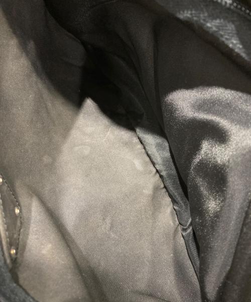 PRADA（プラダ）PRADA (プラダ) ナイロンショルダーバッグ ブラックの古着・服飾アイテム