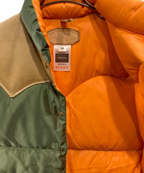 Rocky Mountain FeatherBed（ロッキーマウンテンフェザーベッド）Rocky Mountain FeatherBed (ロッキーマウンテンフェザーベッド) BEAMS (ビームス) PORTER (ポーター) ヨークレザーダウンベスト ベージュ×カーキ サイズ:Mの古着・服飾アイテム