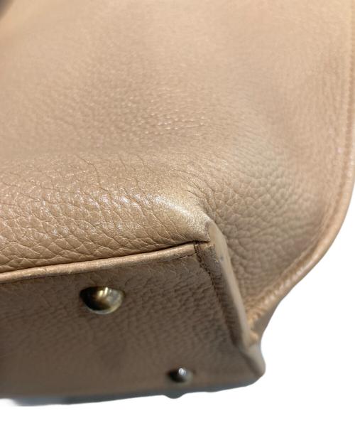 AKRIS（アクリス）AKRIS (アクリス) アイ スモールショルダー ブラウンの古着・服飾アイテム