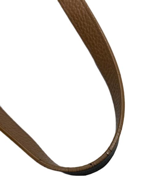 AKRIS（アクリス）AKRIS (アクリス) アイ スモールショルダー ブラウンの古着・服飾アイテム