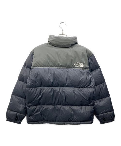 THE NORTH FACE（ザ ノース フェイス）THE NORTH FACE (ザ ノース フェイス) ヌプシジャケット ヒューズボックスグレー×アスファルトグレー サイズ:Mの古着・服飾アイテム