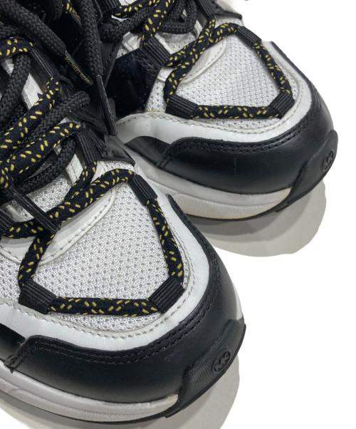 MICHAEL KORS（マイケル・コース）MICHAEL KORS (マイケル・コース) スニーカー ホワイト×ブラック サイズ:22.5cmの古着・服飾アイテム