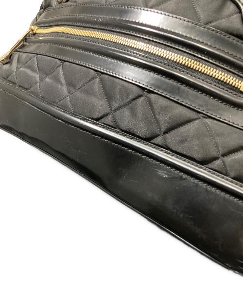 BURBERRY（バーバリー）BURBERRY (バーバリー) キルティングレザー切替バッグ ブラックの古着・服飾アイテム