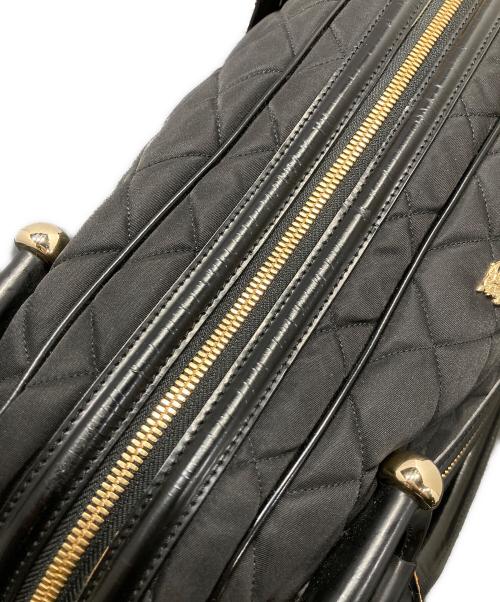 BURBERRY（バーバリー）BURBERRY (バーバリー) キルティングレザー切替バッグ ブラックの古着・服飾アイテム