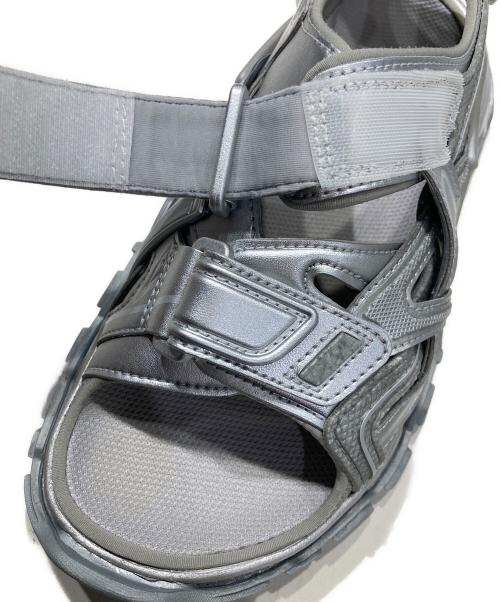 BALENCIAGA（バレンシアガ）BALENCIAGA (バレンシアガ) トラックサンダル シルバー サイズ:24cmの古着・服飾アイテム
