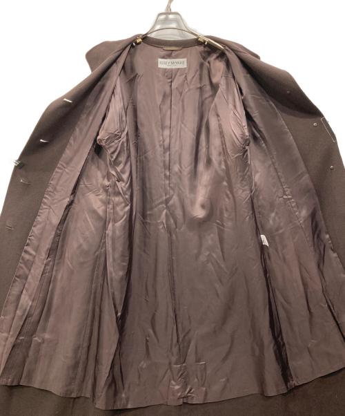 ISSEY MIYAKE WHITE LABEL（イッセイミヤケホワイトレーベル）ISSEY MIYAKE WHITE LABEL (イッセイミヤケホワイトレーベル) スタンドカラーコート ブラウン サイズ:3の古着・服飾アイテム