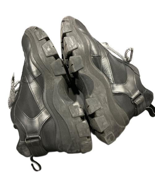 PRADA（プラダ）PRADA (プラダ) ペガサス レザースニーカー ブラック サイズ:8 1/2の古着・服飾アイテム