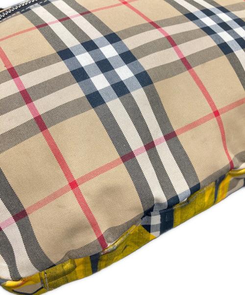 BURBERRY（バーバリー）BURBERRY (バーバリー) ウエストバッグ ベージュの古着・服飾アイテム