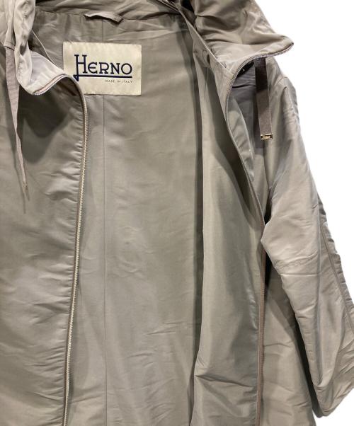 HERNO（ヘルノ）HERNO (ヘルノ) フーデットジャケット グレージュ サイズ:SIZE40の古着・服飾アイテム