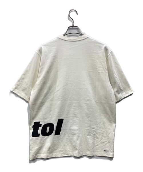 F.C.R.B.（エフシーレアルブリストル）F.C.R.B. (エフシーレアルブリストル) SIDE LOGO TEE アイボリー サイズ:Lの古着・服飾アイテム