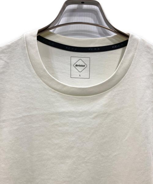 F.C.R.B.（エフシーレアルブリストル）F.C.R.B. (エフシーレアルブリストル) SIDE LOGO TEE アイボリー サイズ:Lの古着・服飾アイテム