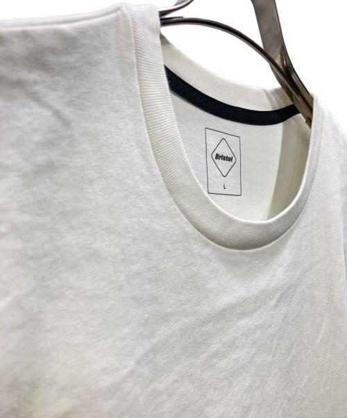 F.C.R.B.（エフシーレアルブリストル）F.C.R.B. (エフシーレアルブリストル) SIDE LOGO TEE アイボリー サイズ:Lの古着・服飾アイテム