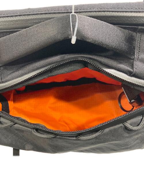 CODEOFBELL（コードオブベル）CODEOFBELL (コードオブベル) スリングバッグ ブラックの古着・服飾アイテム