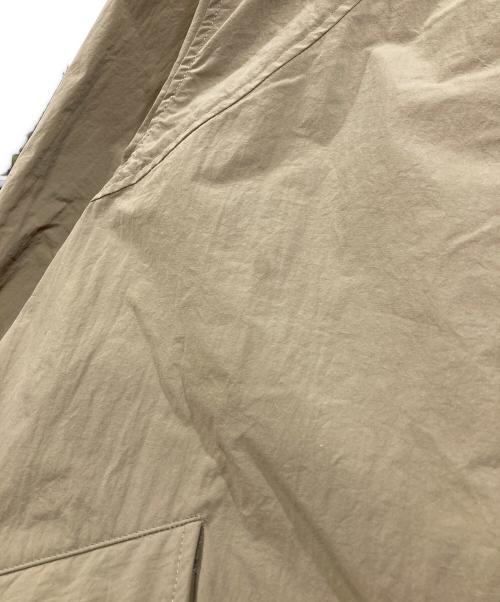 CLASKA Gallery & Shop DO（クラスカ ギャラリーアンドショップドー）CLASKA Gallery & Shop DO (クラスカ ギャラリーアンドショップドー) ナイロンコート ベージュ サイズ:Mの古着・服飾アイテム