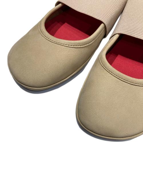 CAMPER（カンペール）CAMPER (カンペール) ライトニナバレエシューズ ベージュ サイズ:24.5cmの古着・服飾アイテム