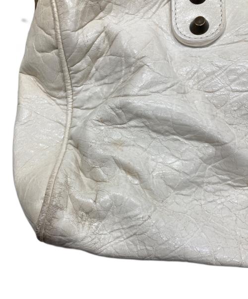 BALENCIAGA（バレンシアガ）BALENCIAGA (バレンシアガ) エディターズバッグ アイボリー サイズ:-の古着・服飾アイテム