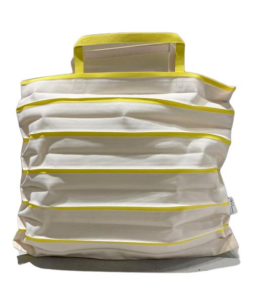 ISSEY MIYAKE me（イッセイ ミヤケ ミー）ISSEY MIYAKE me (イッセイ ミヤケ ミー) アコーディオン プリーツ トートバッグ イエローの古着・服飾アイテム