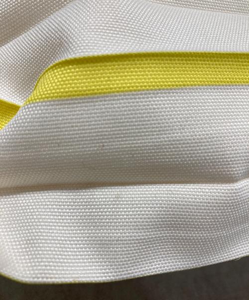 ISSEY MIYAKE me（イッセイ ミヤケ ミー）ISSEY MIYAKE me (イッセイ ミヤケ ミー) アコーディオン プリーツ トートバッグ イエローの古着・服飾アイテム