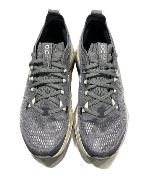 on（オン）on (オン) Cloudsurfer Max グレー サイズ:SIZE27CMの古着・服飾アイテム