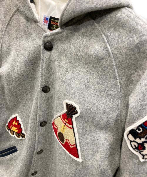 skookum（スクーカム）skookum (スクーカム) beaver (ビーバー) スタジャン グレー サイズ:40の古着・服飾アイテム