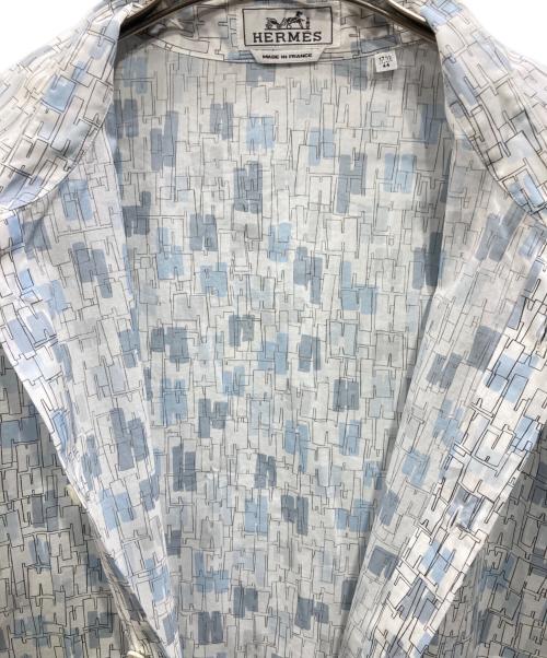 HERMES（エルメス）HERMES (エルメス) 袖セリエボタン総柄シャツ ホワイト×ブルー サイズ:17 1/2 (44)の古着・服飾アイテム