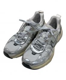 NIKE（ナイキ）の古着「V2K Run」｜グレー