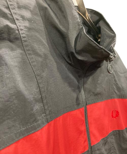 FRED PERRY（フレッドペリー）FRED PERRY (フレッドペリー) Panelled Shell Suit Jacket ブラック サイズ:Lの古着・服飾アイテム