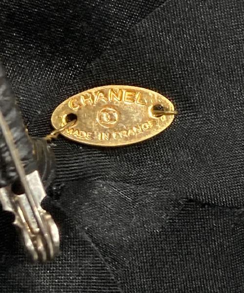 CHANEL（シャネル）CHANEL (シャネル) カメリアブローチ ブラックの古着・服飾アイテム