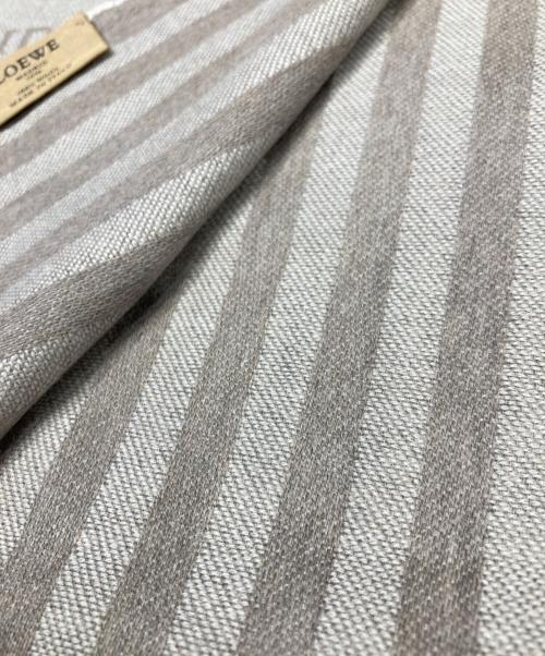 LOEWE（ロエベ）LOEWE (ロエベ) ストライプ柄ロゴストール ベージュの古着・服飾アイテム