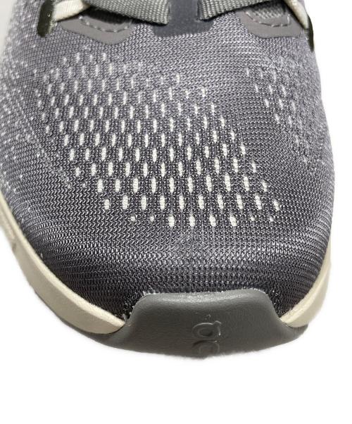 on（オン）on (オン) クラウドサーファー マックス グレー サイズ:27㎝の古着・服飾アイテム