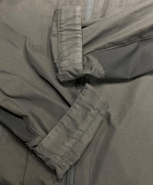 FJALLRAVEN（フェールラーベン）FJALLRAVEN (フェールラーベン) Abisko Lite Trekking Jacket グレー サイズ:Sの古着・服飾アイテム