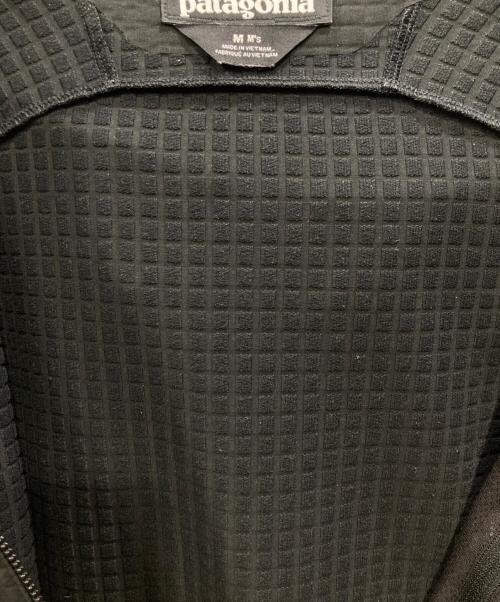 Patagonia（パタゴニア）Patagonia (パタゴニア) R1 Tech Face Hood ブラック サイズ:Mの古着・服飾アイテム