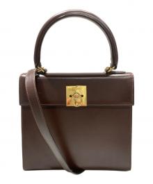 CELINE（セリーヌ）の古着「スクエアショルダーバッグ」｜ブラウン