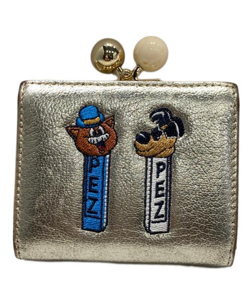 ear PAPILLONNER（イアパピヨネ）ear PAPILLONNER (イアパピヨネ) コラボ3つ折り財布 ゴールドの古着・服飾アイテム