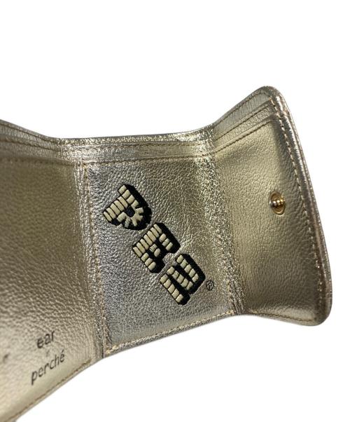 ear PAPILLONNER（イアパピヨネ）ear PAPILLONNER (イアパピヨネ) コラボ3つ折り財布 ゴールドの古着・服飾アイテム