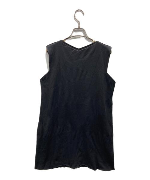 ISSEY MIYAKE（イッセイミヤケ）ISSEY MIYAKE (イッセイミヤケ) ノースリーブカットソー ブラック サイズ:Mの古着・服飾アイテム