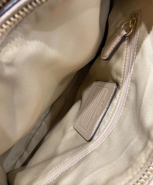 COACH（コーチ）COACH (コーチ) クリスティー スモール キャリーオール ベージュの古着・服飾アイテム