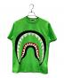 A BATHING APE（ア ベイシング エイプ）の古着「シャークプリントTシャツ」｜グリーン