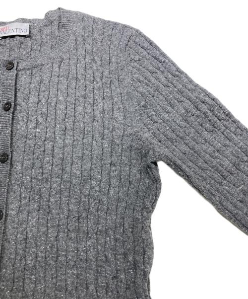 RED VALENTINO（レッドヴァレンティノ）RED VALENTINO (レッドヴァレンティノ) ニットカーディガン グレー サイズ:Sの古着・服飾アイテム