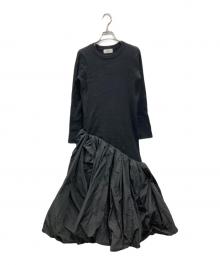 emmi atelier（エミアトリエ）の古着「ニットドッキングアシンメトリーワンピース」｜ブラック