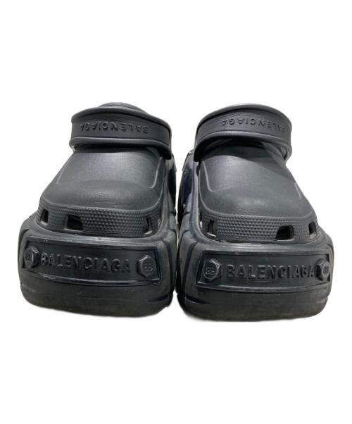 BALENCIAGA（バレンシアガ）BALENCIAGA (バレンシアガ) crocs (クロックス) HARD CROCS SANDAL ブラック サイズ:SIZE 42の古着・服飾アイテム