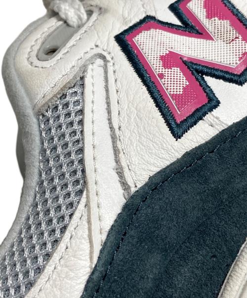 NEW BALANCE（ニューバランス）NEW BALANCE (ニューバランス) ローカットスニーカー ホワイト×ピンク サイズ:25.5cmの古着・服飾アイテム