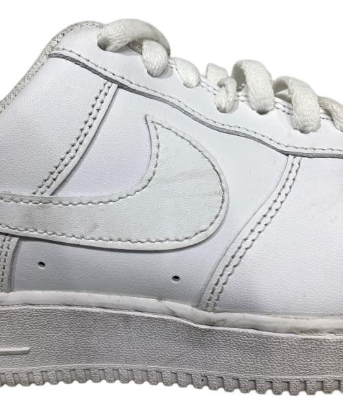NIKE（ナイキ）NIKE (ナイキ) スニーカー ホワイト サイズ:9.5の古着・服飾アイテム