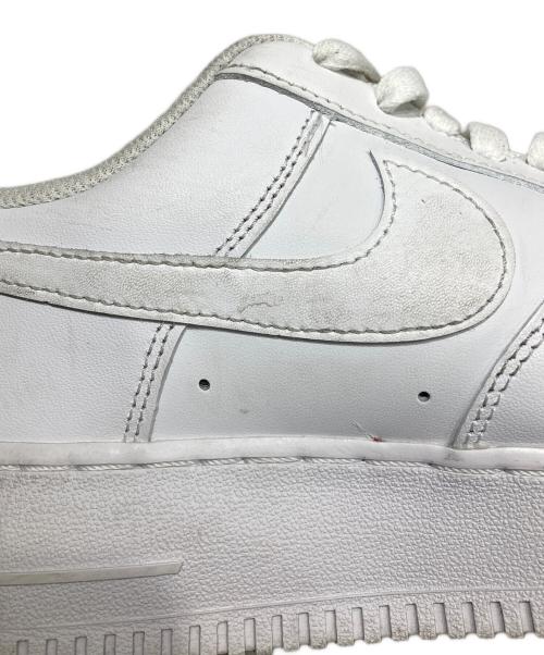 NIKE（ナイキ）NIKE (ナイキ) スニーカー ホワイト サイズ:9.5の古着・服飾アイテム